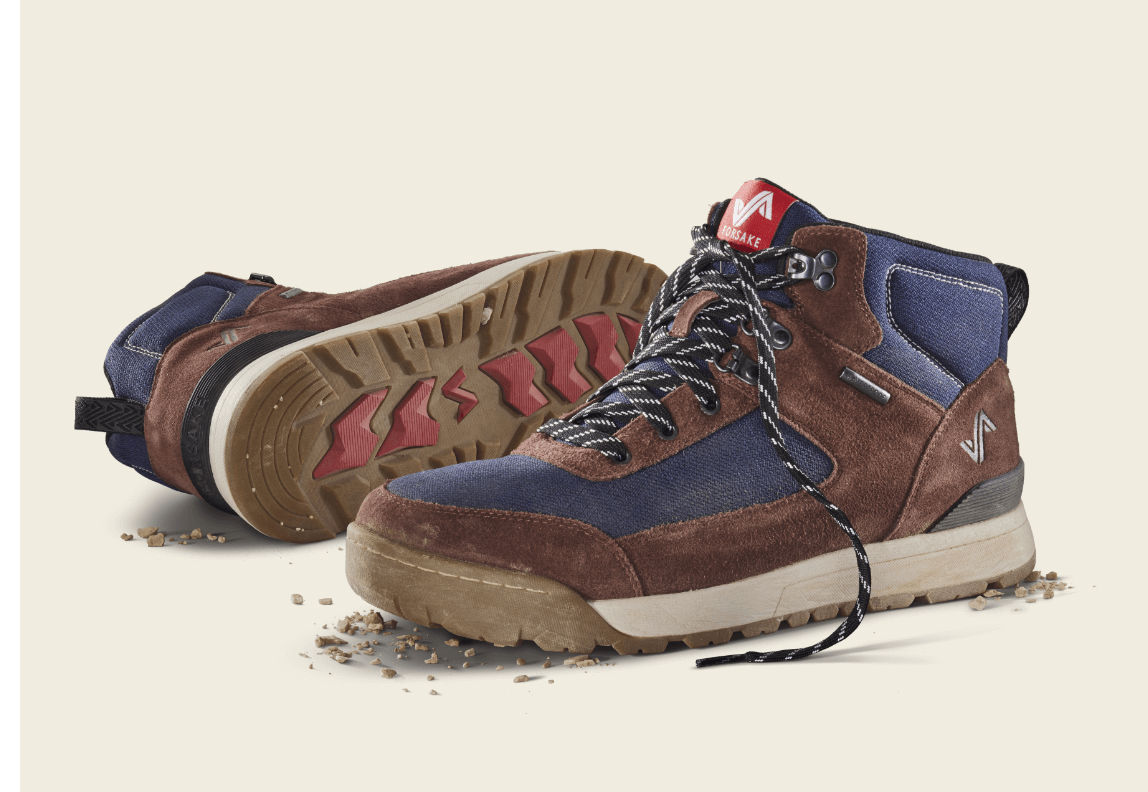 Image features a worn pair of the men's Fifteen Mid.