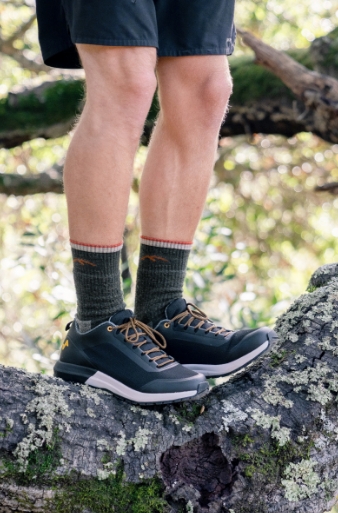 Image features the Men's Cascade Low.