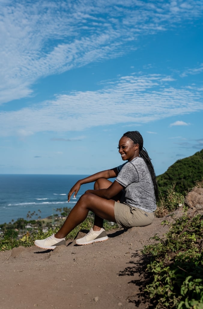 Image features the women's Meridian Low in oatmeal.